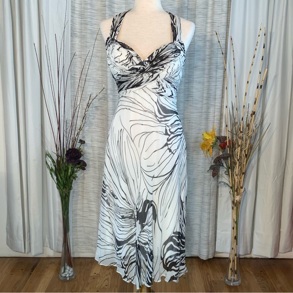 Laura Vann white with black flowers halter A-line dress. - Picture 2 of 16
